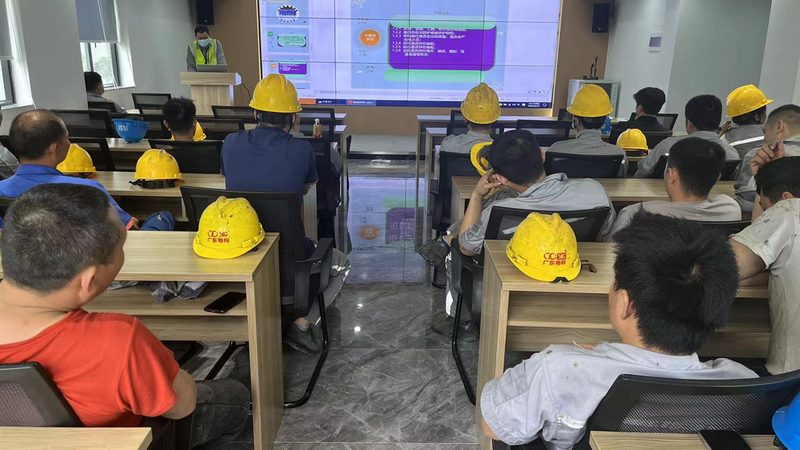 揭秘管理培训直销课程体系分类：职场进阶的必修课