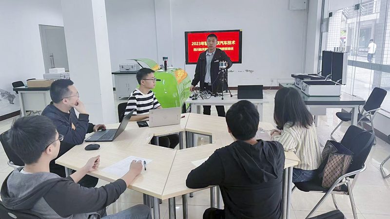 小标题：了解上海考研专业课一对一课程